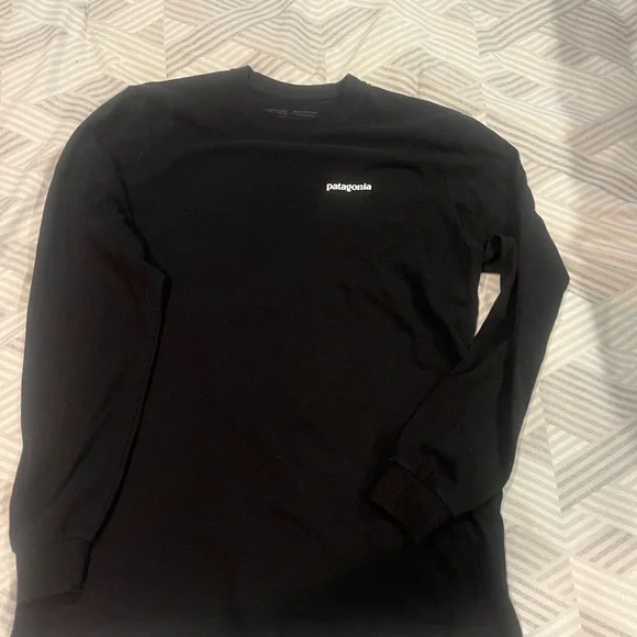Vans and Patagonia long sleeve t shirt bundle - Picture 5 of 13